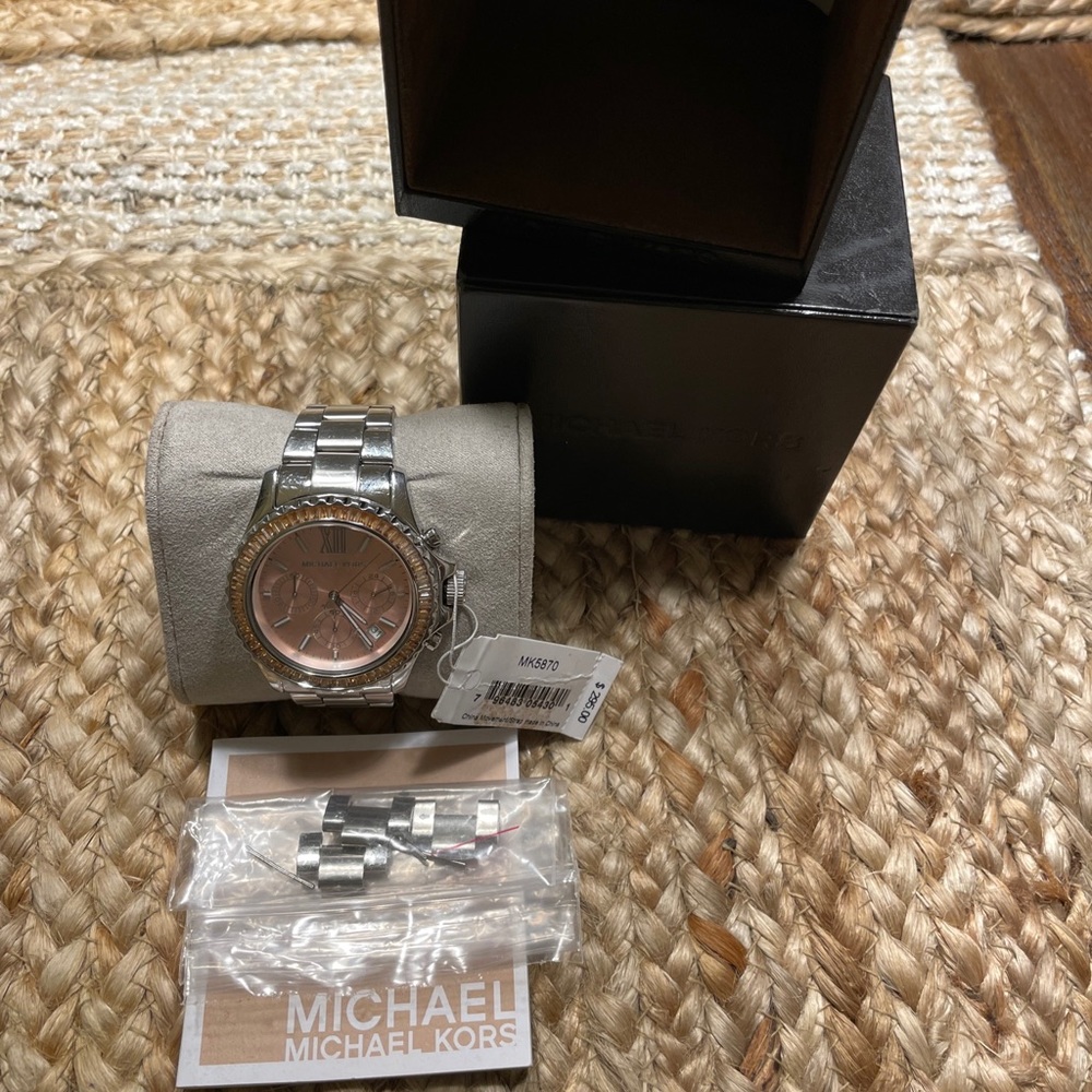 Michael Kors Everest MK5870 Watch-Baguette Crystals! Tags & Original Box!